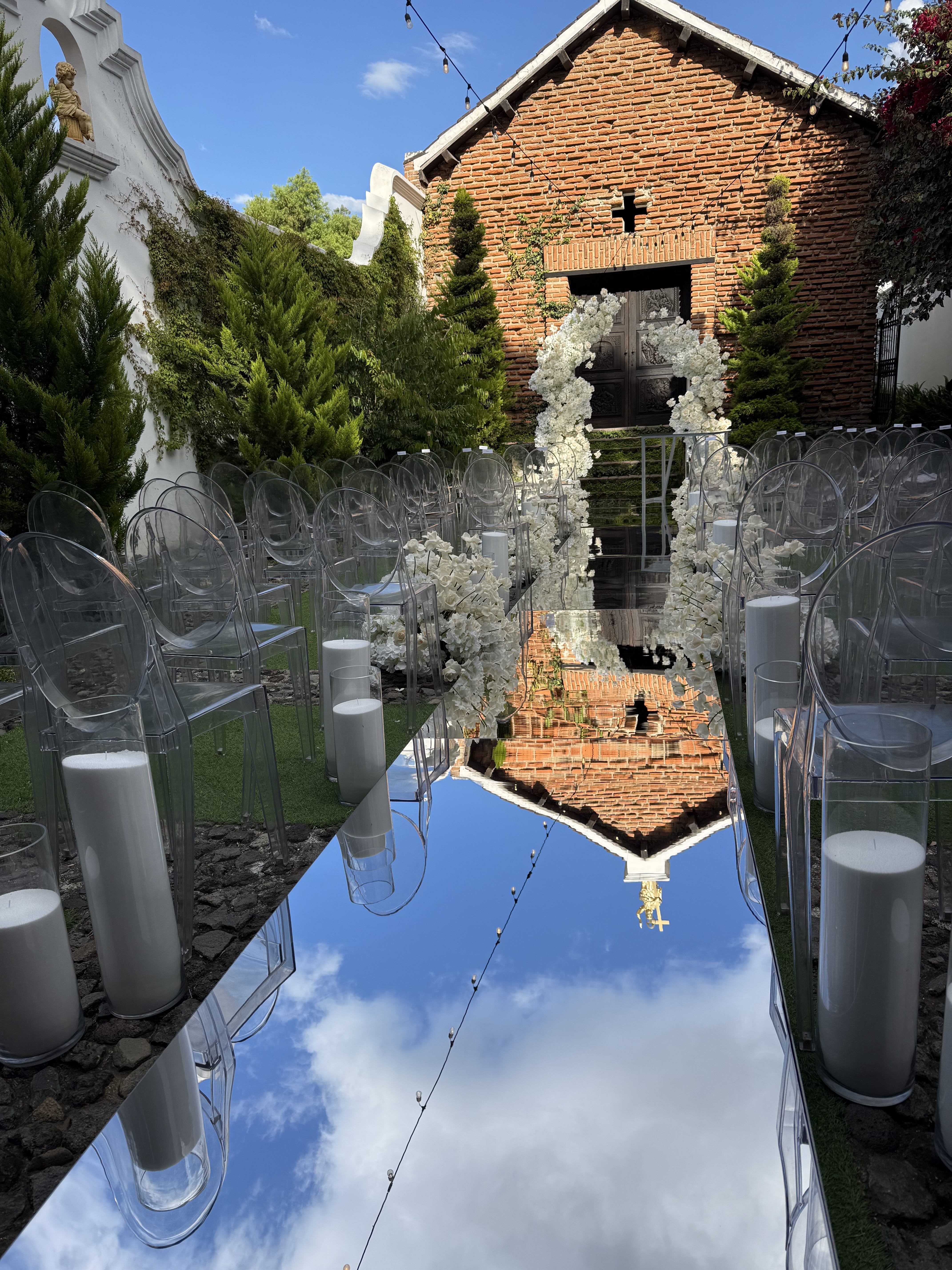 Caminamiento Espejo para Iglesia